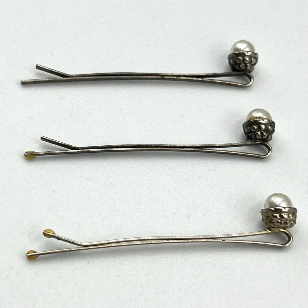 Vintage Faux Pearl Silver Tone Bobby Pin Hair Clip Set (3pc) Retro Y2K Style